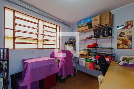 Casa à venda com 192m², 5 quartos e 3 vagasQuarto 4