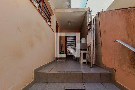 Casa à venda com 192m², 5 quartos e 3 vagasCorredor externo