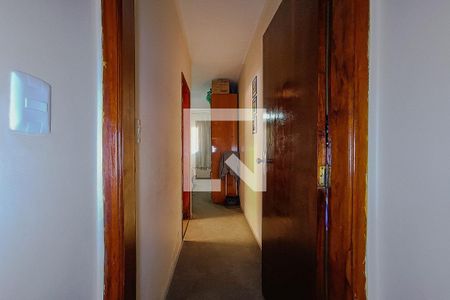 Casa à venda com 192m², 5 quartos e 3 vagasCorredor