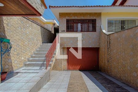 Casa à venda com 192m², 5 quartos e 3 vagasQuintal da frente