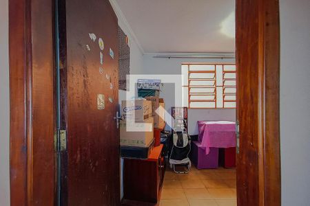 Casa à venda com 192m², 5 quartos e 3 vagasQuarto 4