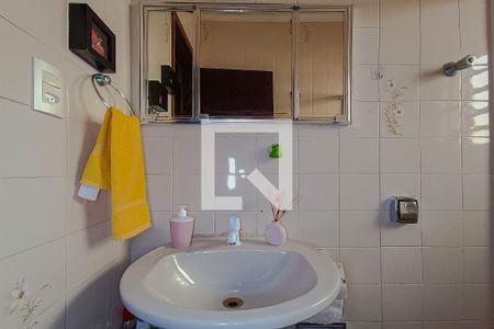 Casa à venda com 192m², 5 quartos e 3 vagasBanheiro da Suíte