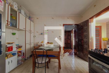 Casa à venda com 192m², 5 quartos e 3 vagasCozinha