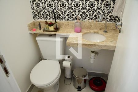 Casa de condomínio para alugar com 105m², 3 quartos e 2 vagasLavabo