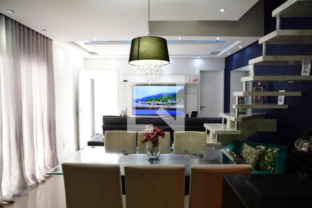 Sala de casa de condomínio para alugar com 3 quartos, 105m² em Chácara Pavoeiro, Cotia