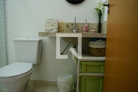 Casa de condomínio para alugar com 105m², 3 quartos e 2 vagasBanheiro 