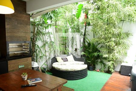 Casa de condomínio para alugar com 105m², 3 quartos e 2 vagasQuintal