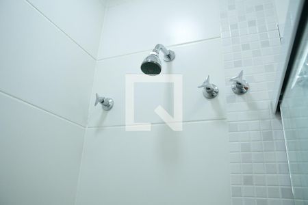 Casa de condomínio para alugar com 105m², 3 quartos e 2 vagasBanheiro 