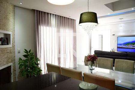 Sala de casa de condomínio para alugar com 3 quartos, 105m² em Chácara Pavoeiro, Cotia