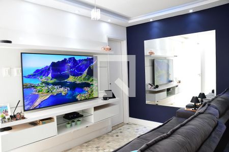 Sala de casa de condomínio para alugar com 3 quartos, 105m² em Chácara Pavoeiro, Cotia