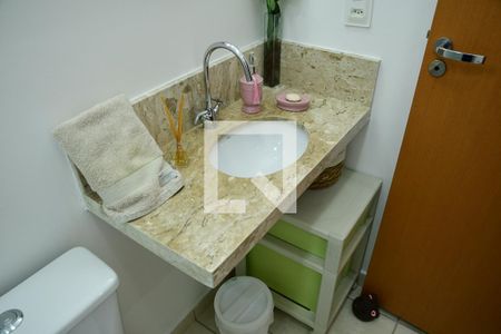 Casa de condomínio para alugar com 105m², 3 quartos e 2 vagasBanheiro 