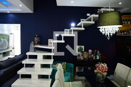 Sala de casa de condomínio para alugar com 3 quartos, 105m² em Chácara Pavoeiro, Cotia