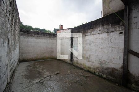 Casa para alugar com 63m², 2 quartos e 1 vagaQuintal