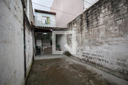 Casa para alugar com 63m², 2 quartos e 1 vagaQuintal