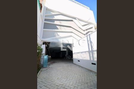 Casa à venda com 2 quartos, 103m² em Cambuci, São Paulo