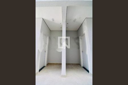 Casa à venda com 2 quartos, 103m² em Cambuci, São Paulo