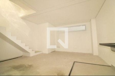 Casa à venda com 2 quartos, 103m² em Cambuci, São Paulo