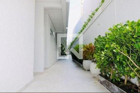 Casa à venda com 2 quartos, 103m² em Cambuci, São Paulo