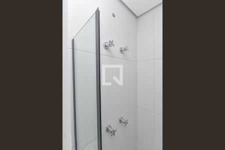 Apartamento para alugar com 45m², 2 quartos e 1 vaga Apartamento para alugar com 45m², 2 quartos e 1 vagaBanheiro