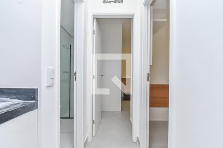 Corredor de apartamento para alugar com 2 quartos, 45m² em Bela Vista, São Paulo