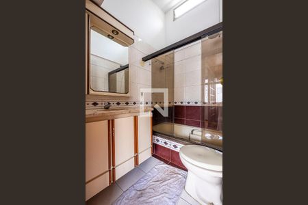 Apartamento para alugar com 90m², 2 quartos e 1 vaga Apartamento para alugar com 90m², 2 quartos e 1 vagaBanheiro