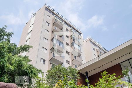 Apartamento para alugar com 90m², 2 quartos e 1 vaga Apartamento para alugar com 90m², 2 quartos e 1 vagaFachada