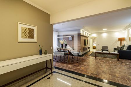 Apartamento para alugar com 3 quartos, 121m² em Cerqueira César, São Paulo