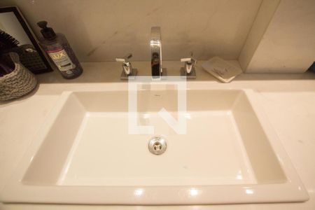 Apartamento à venda com 240m², 3 quartos e 2 vagasBanheiro da Suíte 1