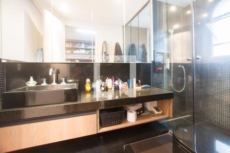 Apartamento à venda com 240m², 3 quartos e 2 vagasBanheiro da Suíte 2