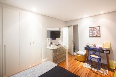 Apartamento à venda com 240m², 3 quartos e 2 vagasSuíte 1