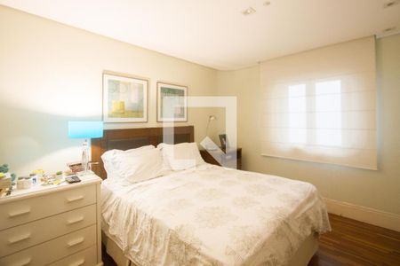 Apartamento à venda com 240m², 3 quartos e 2 vagasSuíte 3