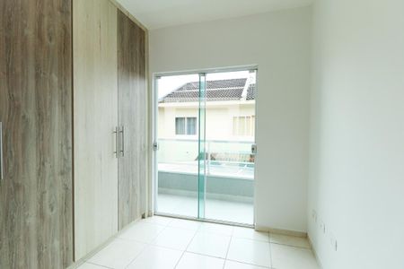 Quarto 1 de casa para alugar com 3 quartos, 250m² em Uberaba, Curitiba