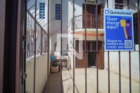 Casa para alugar com 70m², 2 quartos e 1 vagaFachada