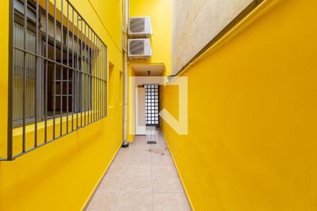 Casa à venda com 185m², 4 quartos e 2 vagasQuintal