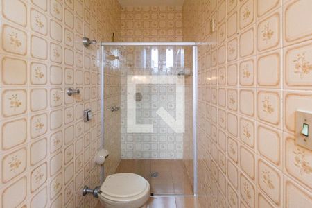 Casa à venda com 185m², 4 quartos e 2 vagasBanheiro da suíte