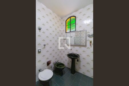 Casa à venda com 185m², 4 quartos e 2 vagasBanheiro 1