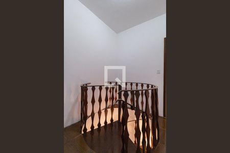 Casa à venda com 185m², 4 quartos e 2 vagasCorredor interno