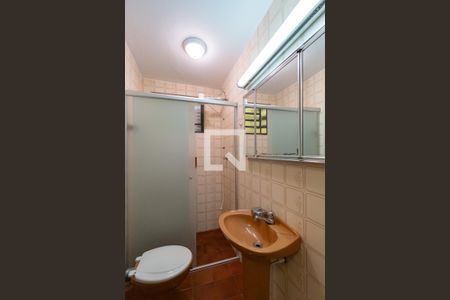 Casa à venda com 185m², 4 quartos e 2 vagasBanheiro 2