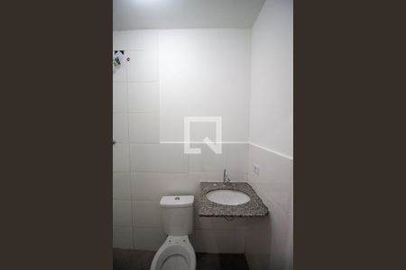 Banheiro de apartamento para alugar com 1 quarto, 34m² em Parque Paulistano, São Paulo