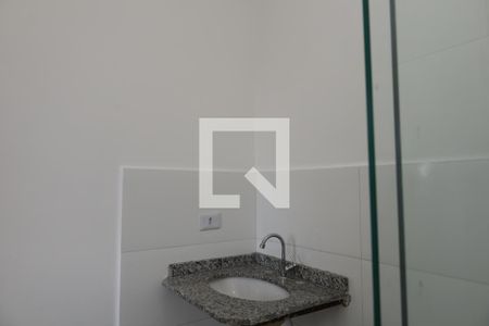 Banheiro de kitnet/studio para alugar com 1 quarto, 26m² em Parque Paulistano, São Paulo