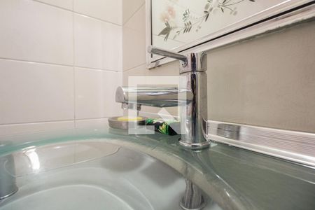 Casa à venda com 110m², 3 quartos e 2 vagasBanheiro 