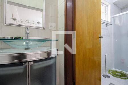 Casa à venda com 110m², 3 quartos e 2 vagasBanheiro 