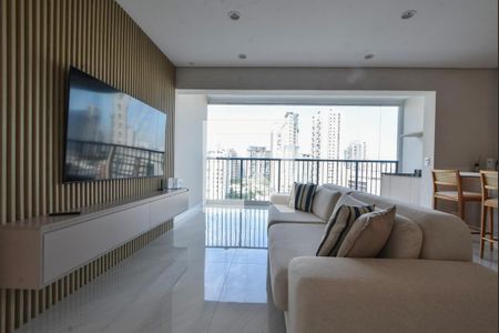 Sala de Estar de apartamento para alugar com 2 quartos, 77m² em Vila Cordeiro, São Paulo