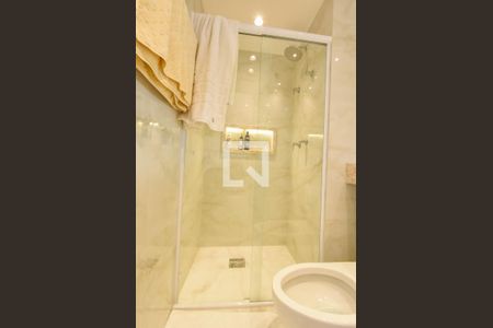 Apartamento para alugar com 77m², 2 quartos e 1 vagaBanheiro 02