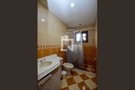 Casa à venda com 380m², 4 quartos e 3 vagasBanheiro da Suíte 4