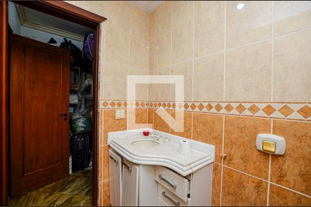 Casa à venda com 380m², 4 quartos e 3 vagasBanheiro da Suíte 4