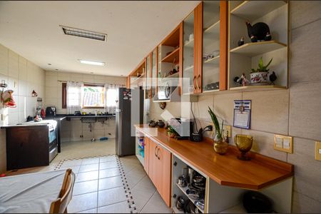 Casa à venda com 380m², 4 quartos e 3 vagasCozinha