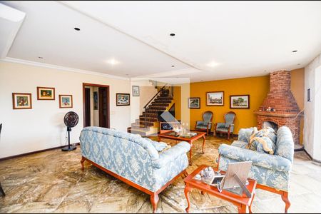 Sala de casa à venda com 4 quartos, 380m² em Badu, Niterói