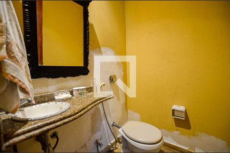 Casa à venda com 380m², 4 quartos e 3 vagasSala