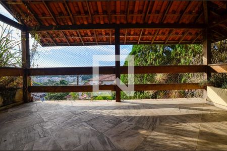Suite 1Suite 1 de casa à venda com 4 quartos, 380m² em Badu, Niterói